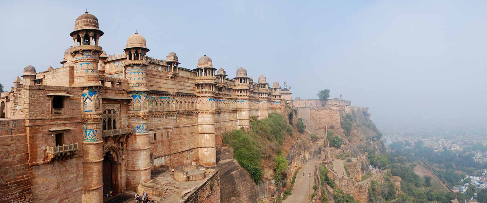 tourist places near gwalior