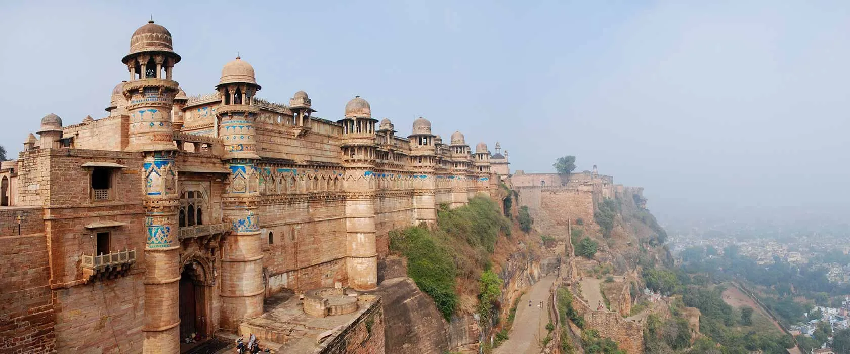 tourist places near gwalior